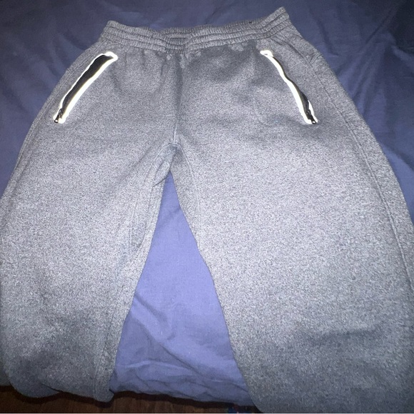 Old Navy Joggers - Picture 1 of 3